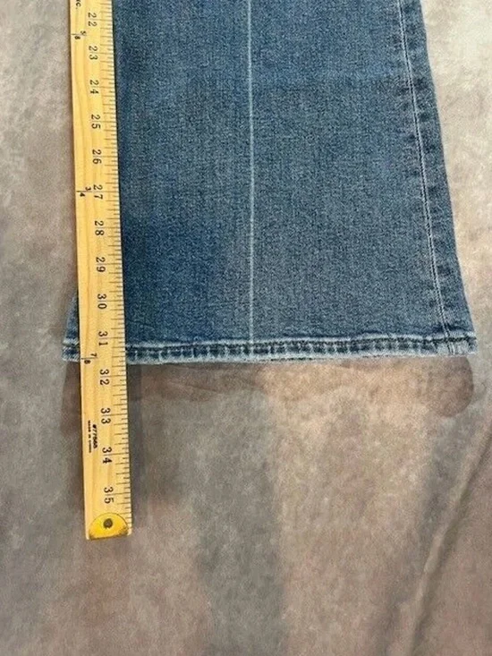 Madewell Women’s Flea Market Flare - Picture 6 of 8